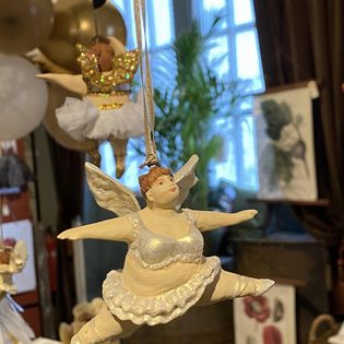 mini ballerina